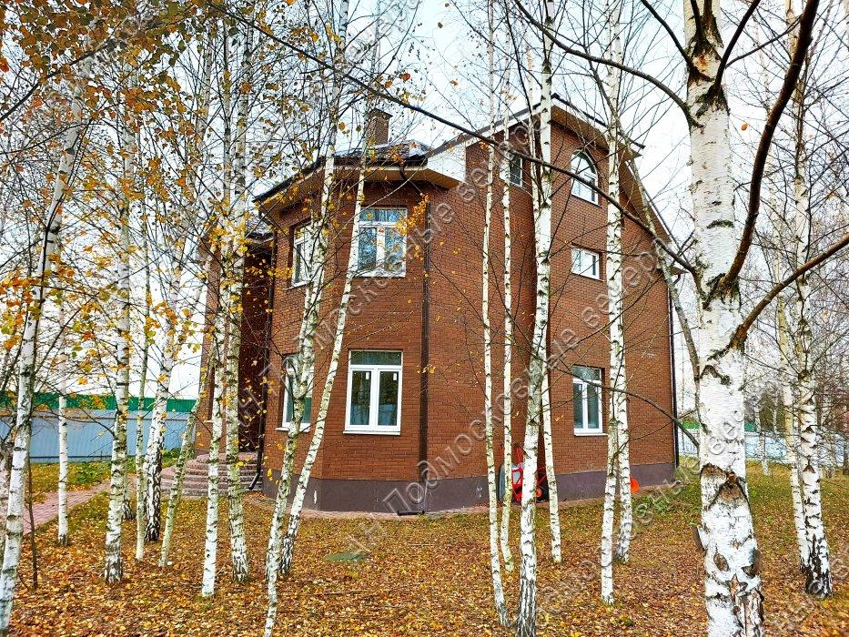 Продам дом в Бузаево, площадь 320 квм Недвижимость Московская  область (Россия)  Дом 320 кв